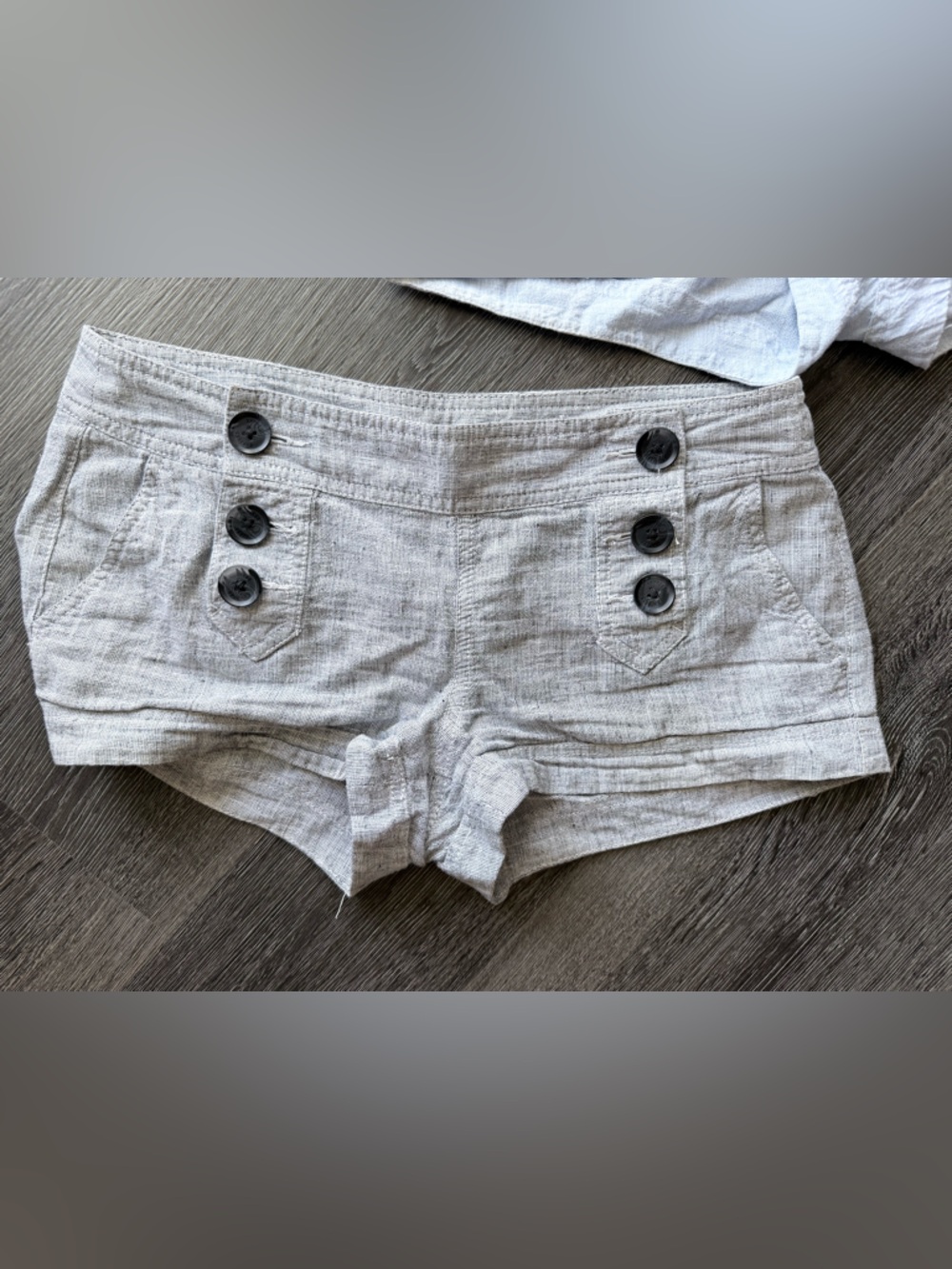 Express Light Gray Button-Front Linen-Blend Mini Short